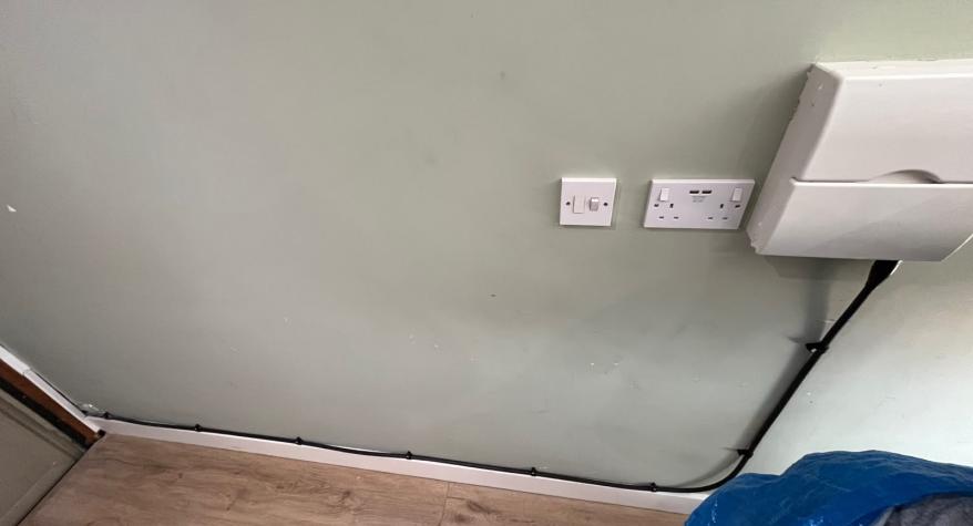Caravan Power Supply – Greenhithe