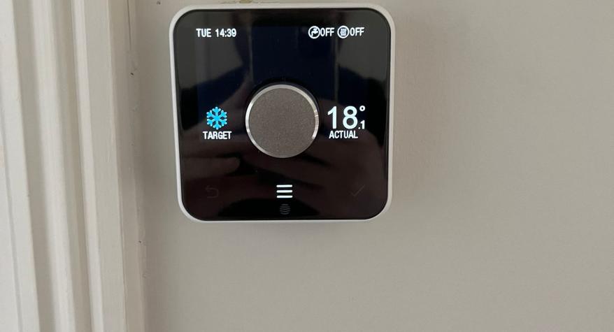 Hive Smart Thermostat Installation in South Darenth - SJ Supplies